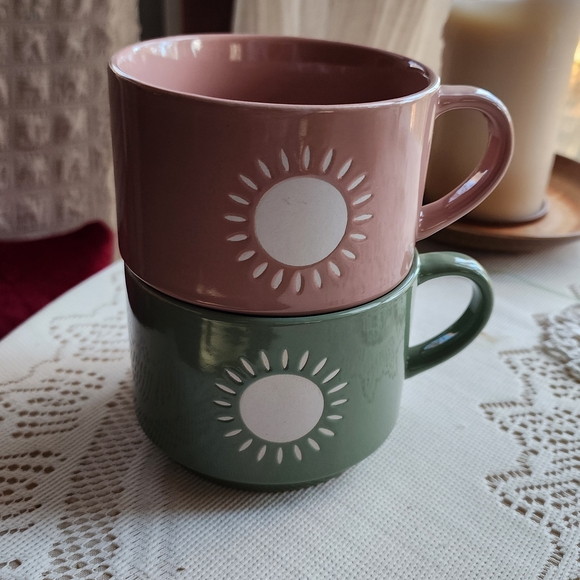 Sunburst Green and Pink Ceramic Mugs - Picture 3 of 4